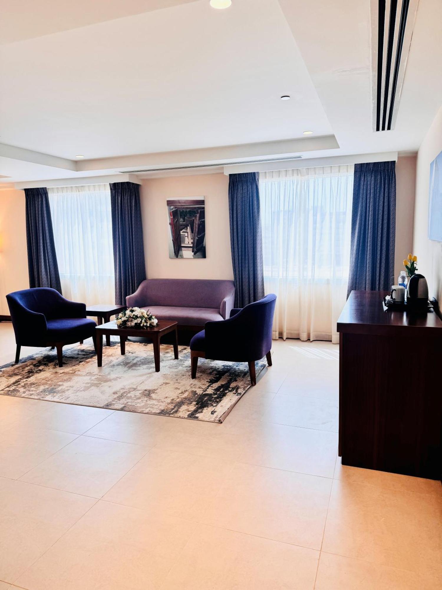Kyriad Hotel